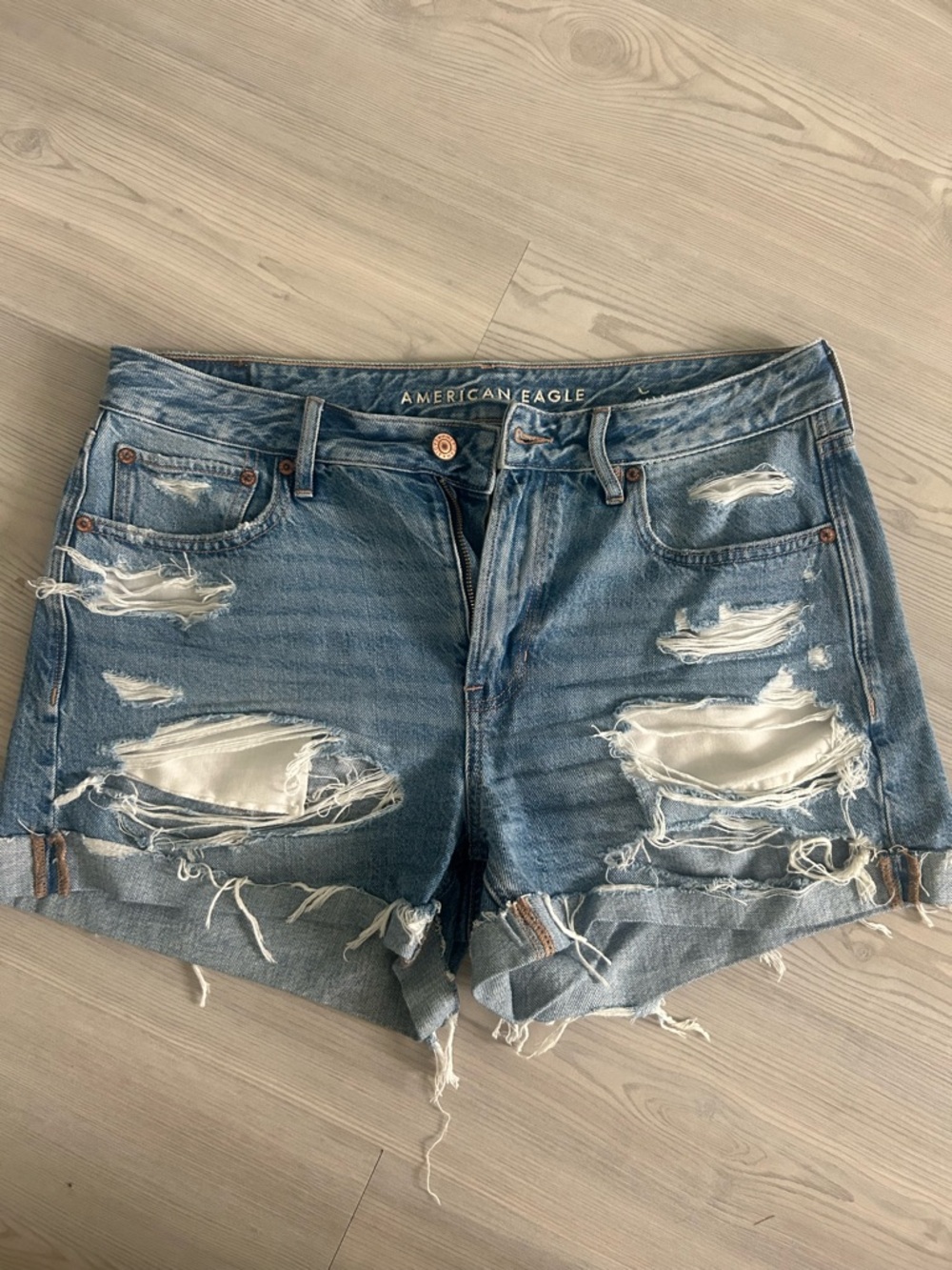 American Eagle Low-Rise Denim Tomgirl Shorts